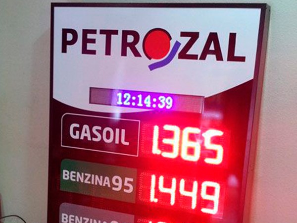Panel de precios de gasolinera