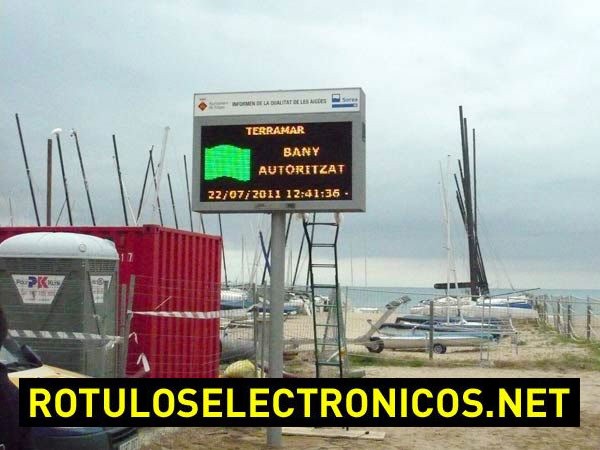 Pantalla LED SmartCity – Modelo: P16 mm TRICOLOR – Dimensiones: 205 x 154 cm – Sitges (Barcelona)